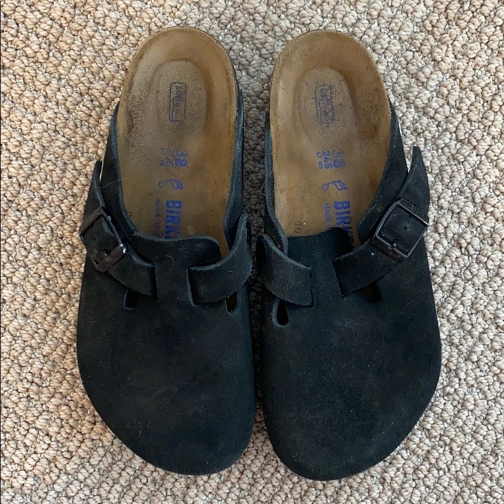 Birkenstock Boston in Black Suede